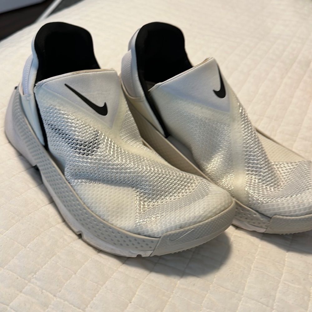 NIKE FLYEASE SHOE